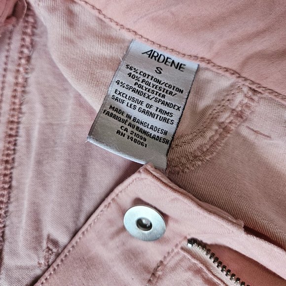 High waisted pink stretchy cuffed shorts - Picture 7 of 8